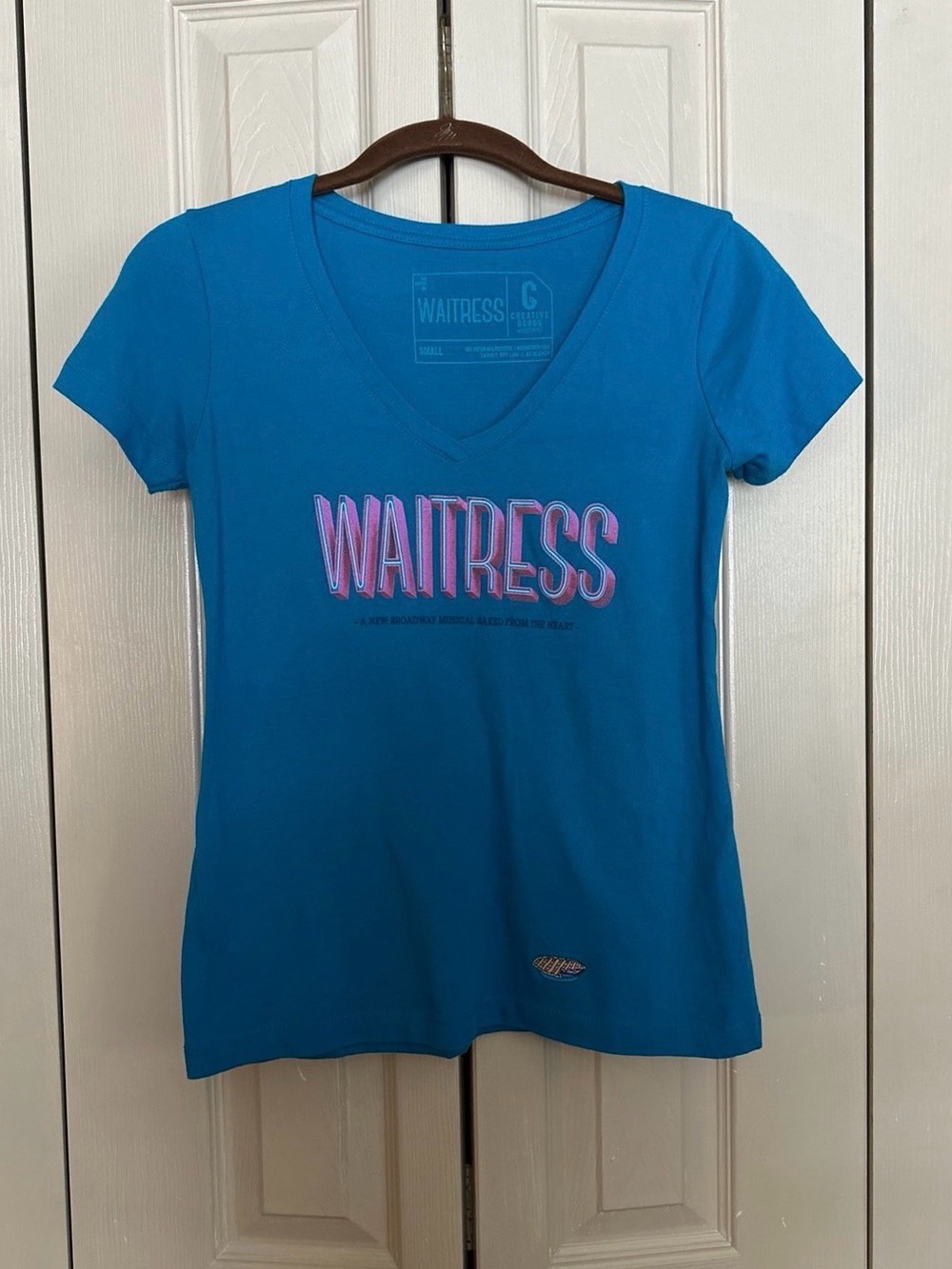 Waitress Broadway Musical T Shirt Women’s Size Small V Neck Sara Bareilles Merch